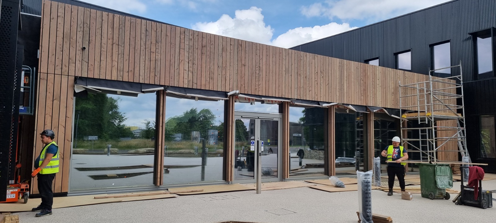 Timber cladding installation, industrial building, Oxford